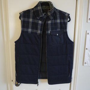 NWOT Banana Republic Vest - Size L